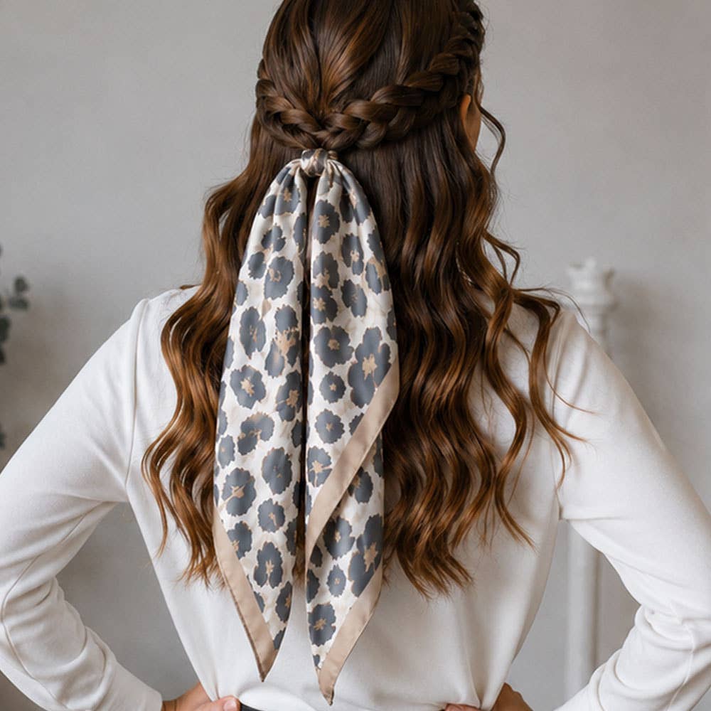 Framed Border Leopard Print Square Scarf