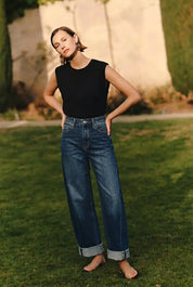 HIGH RISE RELAXED TAPERED DARK WASH BARREL JEANS