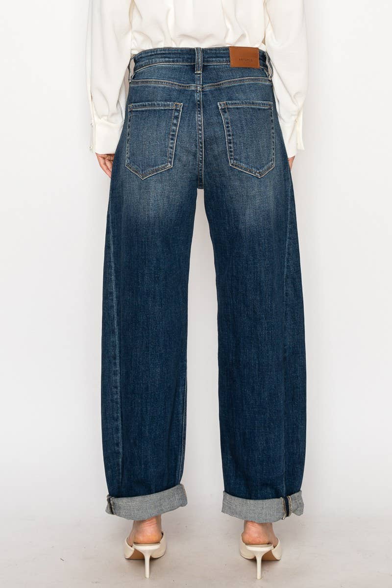 HIGH RISE RELAXED TAPERED DARK WASH BARREL JEANS