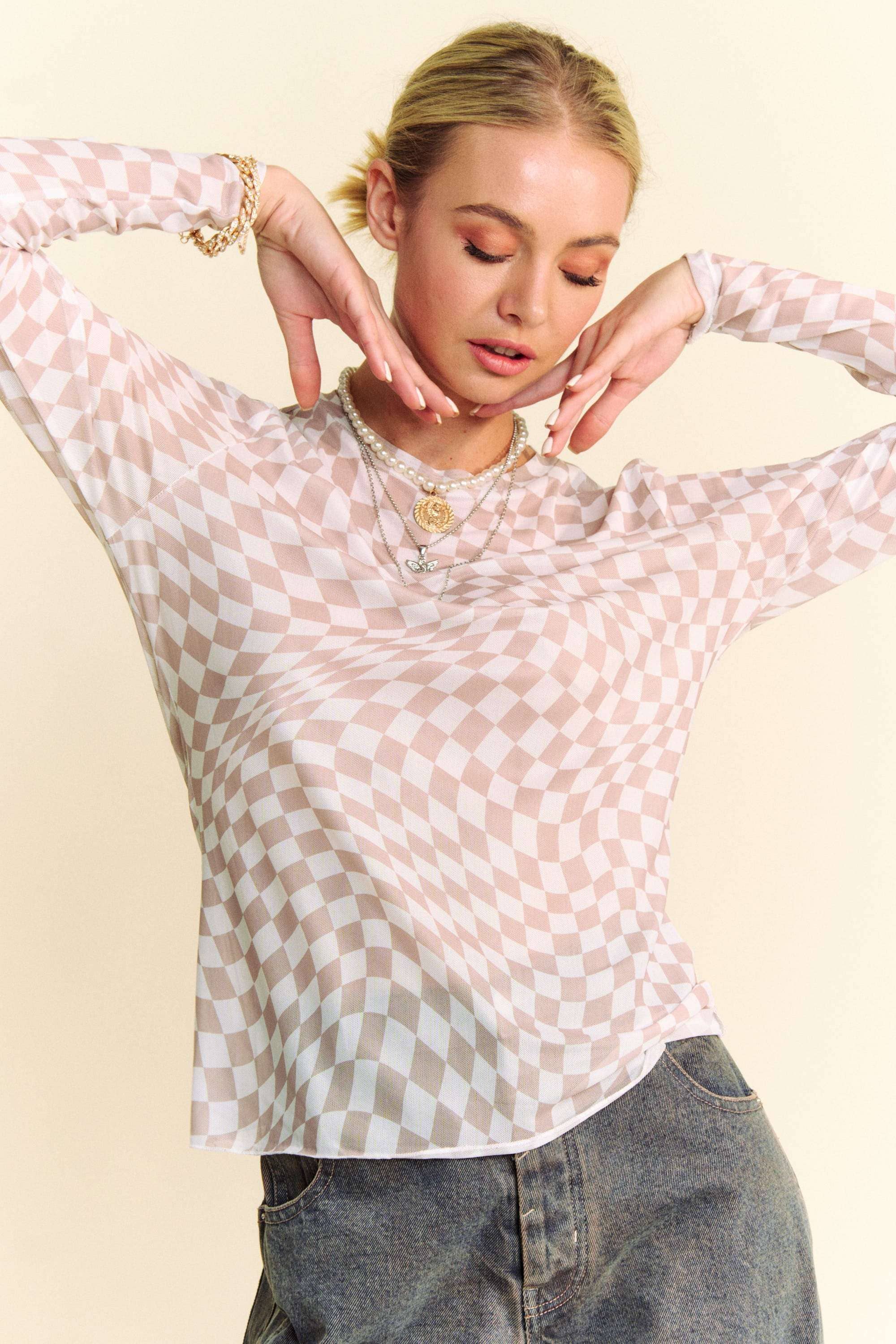 CHECKER BOARD MESH LONG SLEEVE LAYERING TOP