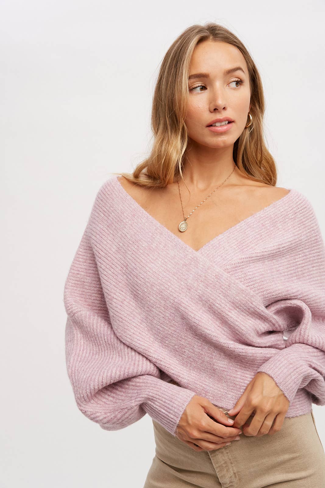 CROSSOVER RIBBED PULLOVER