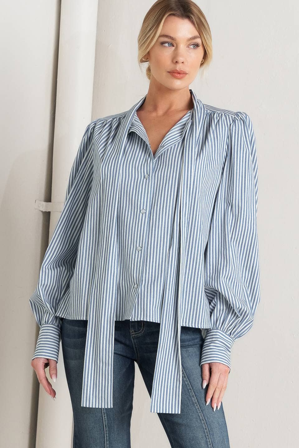 A striped woven top - FT1759B