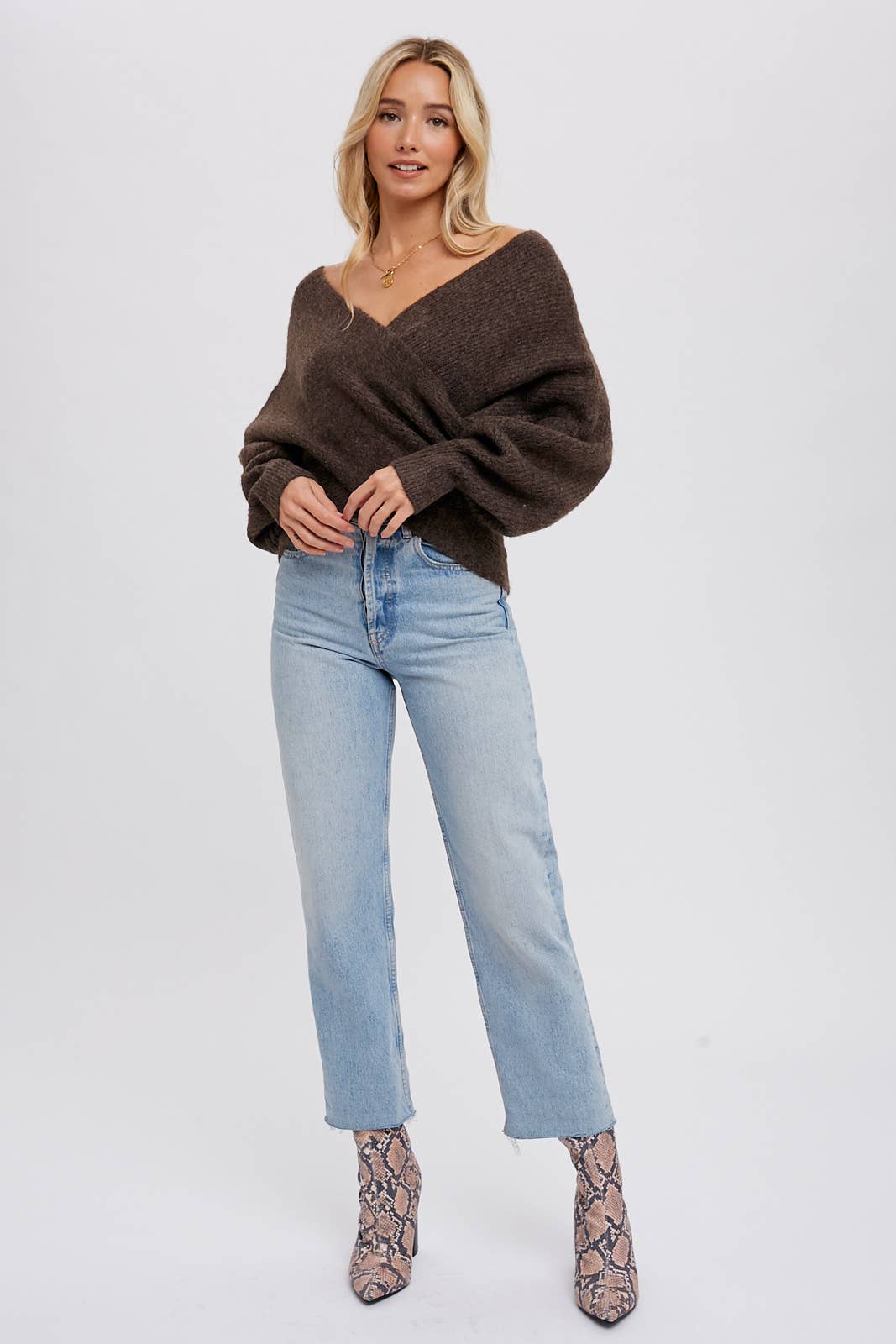 CROSSOVER RIBBED PULLOVER