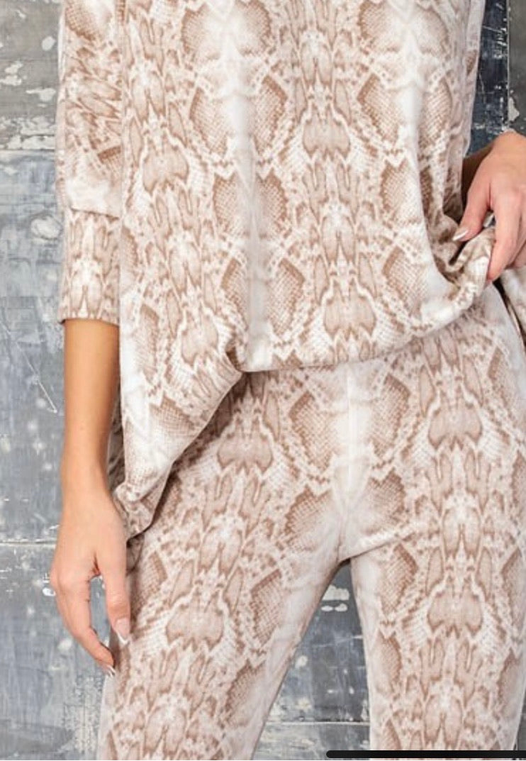 Rich Auntie Lounge Set