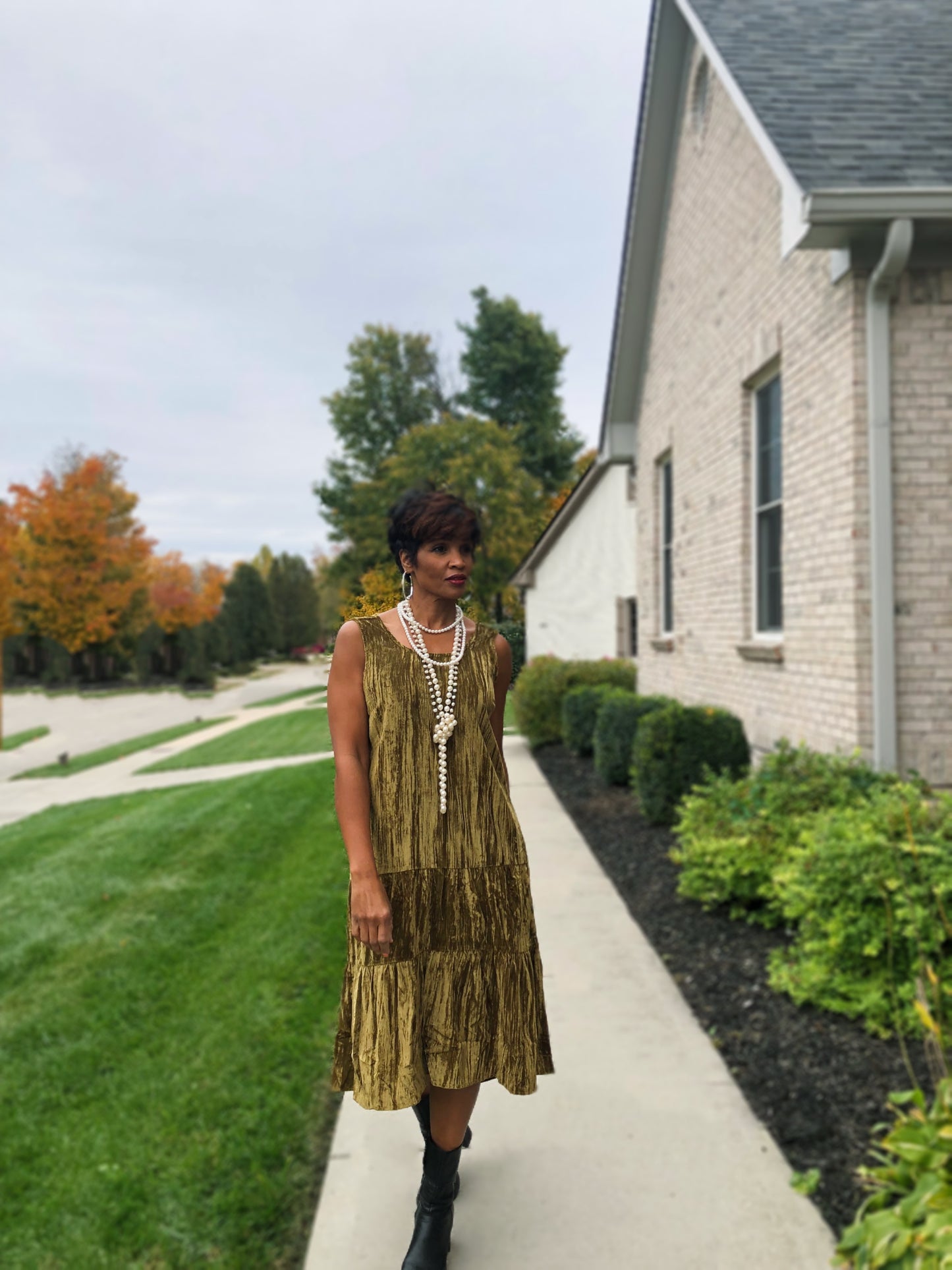 Maple Leaf Tiered Velvet Midi Dress